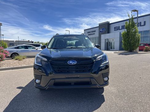 Used 2023 Subaru Forester Premium AWD/4WD image 15