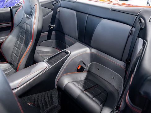 Used 2019 Ferrari Portofino RWD image 43