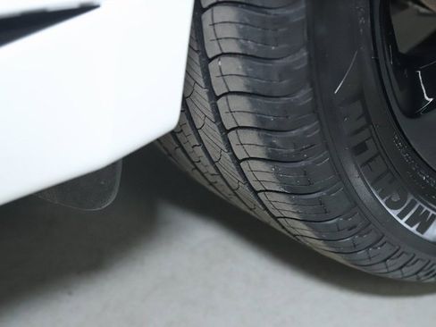 Used 2025 Jaguar F-PACE R-Dynamic S image 41