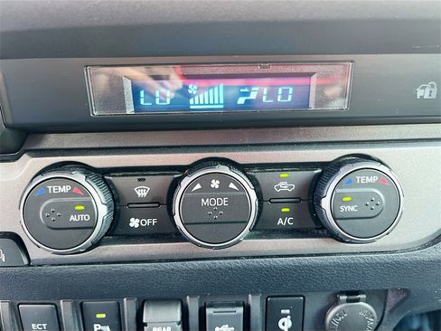 Used 2023 Toyota Tacoma TRD Off-Road w/ Advanced Technology Package image 16