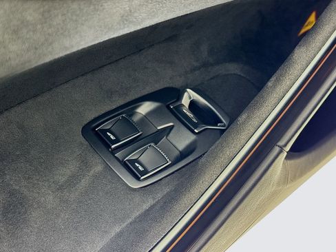 Used 2025 McLaren Artura Spider RWD image 16