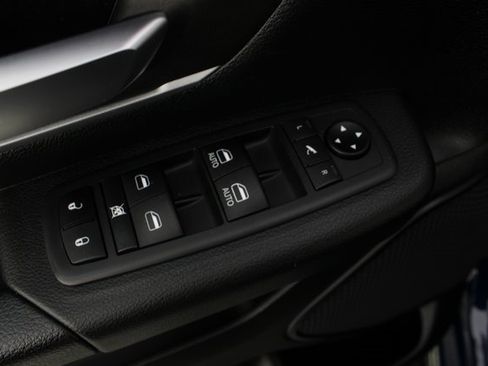 Used 2021 RAM 1500 Big Horn image 14