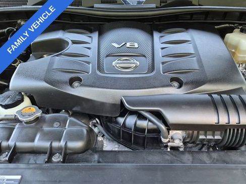 Used 2022 Nissan Armada SL w/ Captain's Chairs Package AWD/4WD image 25