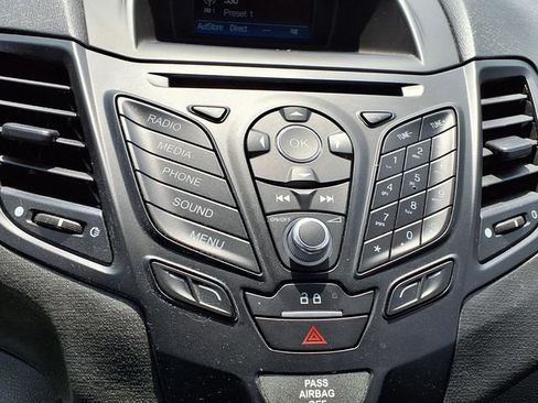 Used 2018 Ford Fiesta SE FWD image 24