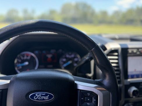 Used 2020 Ford F250 Platinum w/ FX4 Off-Road Package AWD/4WD image 13