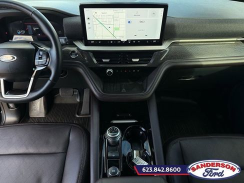 Used 2025 Ford Explorer Platinum image 14