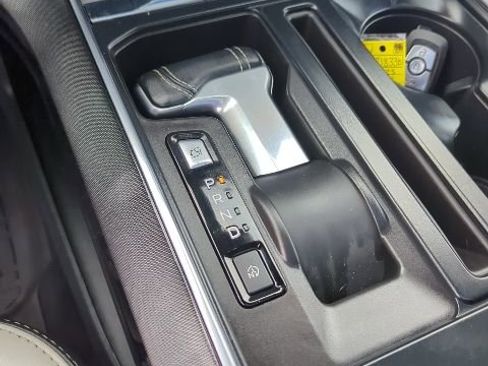 Used 2023 Ford F150 Lightning Platinum image 34