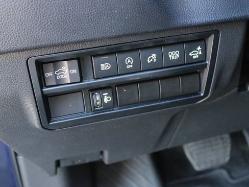 Used 2023 Toyota Tundra SR5 w/ SR5 Convenience Package AWD/4WD image 11