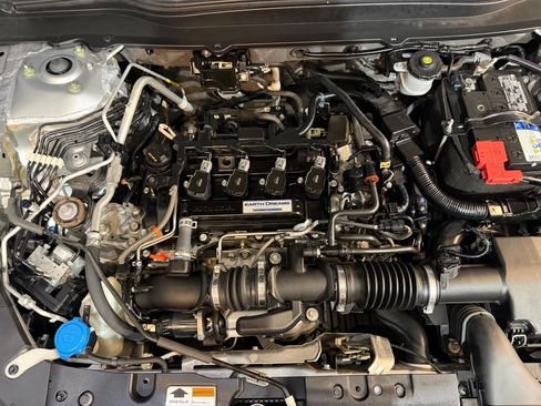 Used 2018 Honda Accord Touring image 50