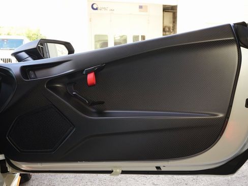 Used 2022 Lamborghini Huracan STO image 27