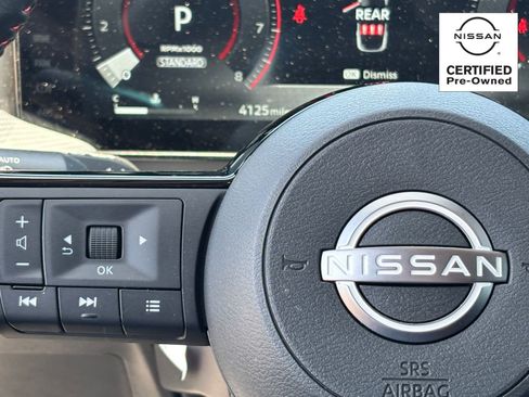 Certified 2025 Nissan Kicks SR FWD image 19