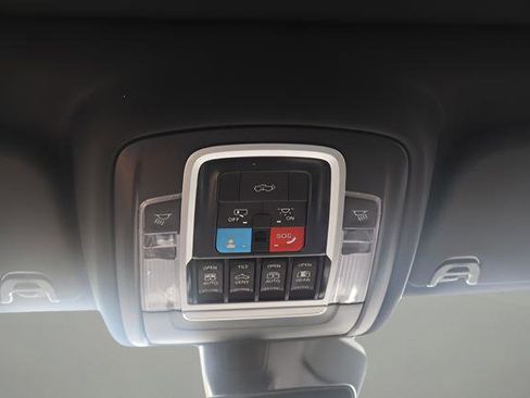 New 2026 RAM 1500 Laramie AWD/4WD image 27