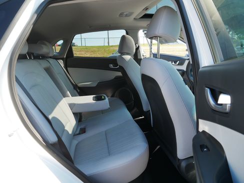 Used 2023 Hyundai Kona SEL w/ Convenience Package FWD image 18