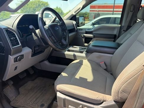 Used 2016 Ford F150 XLT w/ Equipment Group 302A Luxury AWD/4WD image 5