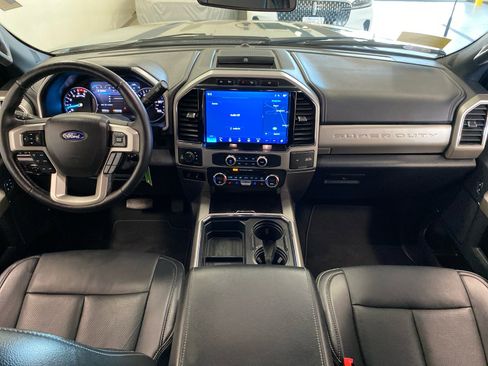 Used 2022 Ford F350 Lariat w/ Black Appearance Package AWD/4WD image 10