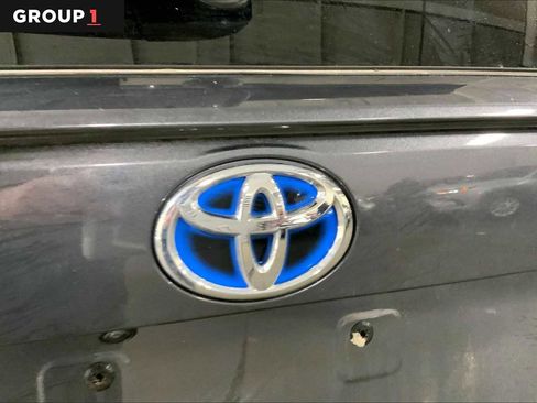Used 2023 Toyota RAV4 SE w/ Weather & Moonroof Package AWD/4WD image 10