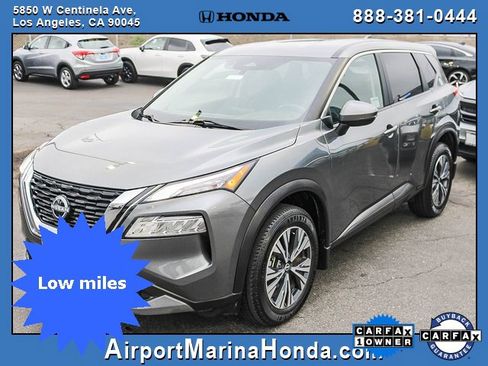 Used 2023 Nissan Rogue SV image 5