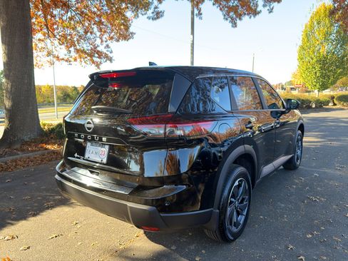 New 2026 Nissan Rogue SV w/ Cold Weather Package image 7
