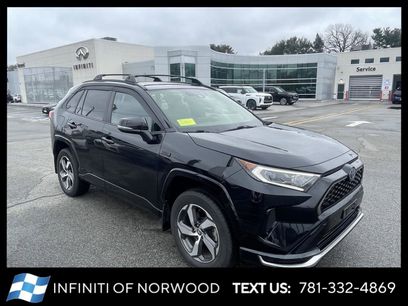 Used 2021 Toyota RAV4 SE w/ Weather & Moonroof Package