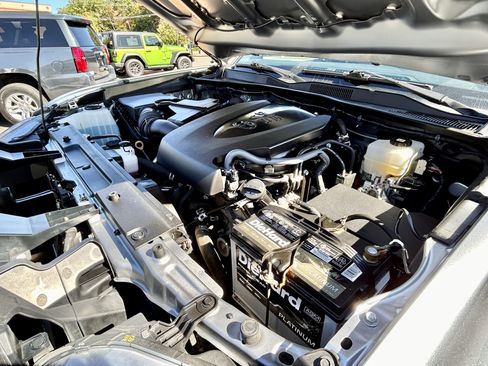 Used 2021 Toyota Tacoma TRD Off-Road image 18