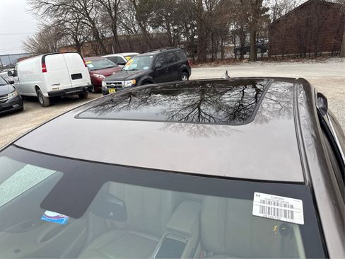 Used 2011 Buick LaCrosse CXL image 14