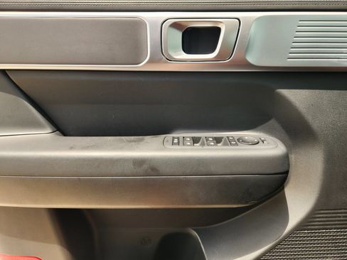 Used 2025 Hyundai Santa Fe SE FWD image 23