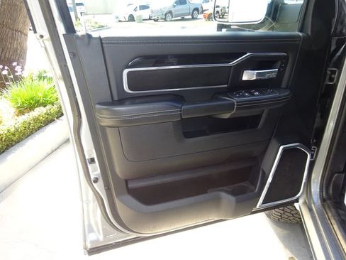 Used 2022 RAM 2500 Laramie AWD/4WD image 25