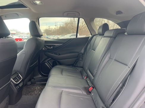 Used 2020 Subaru Outback Limited w/ Popular Package #2 image 3