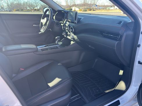 Used 2022 Nissan Sentra SR w/ Trunk Package image 14