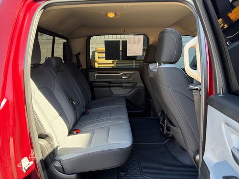 Used 2019 RAM 1500 Big Horn AWD/4WD image 25