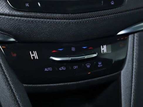 Used 2022 Cadillac XT5 Premium Luxury image 39