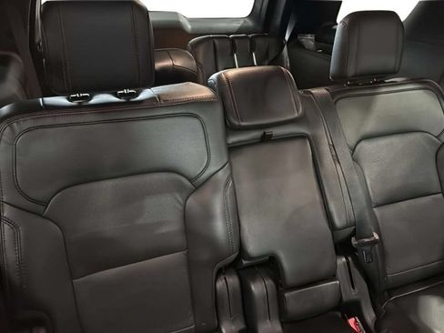 Used 2018 Ford Explorer Sport AWD/4WD image 12