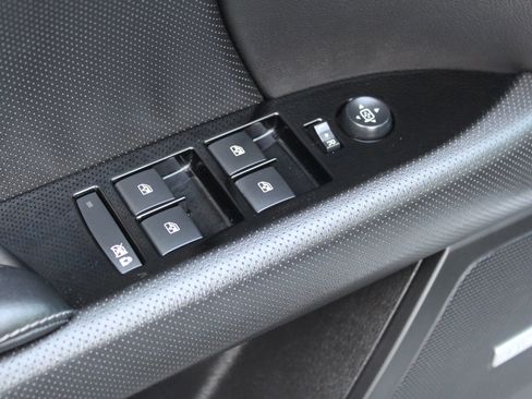 Used 2014 Cadillac XTS Luxury image 24