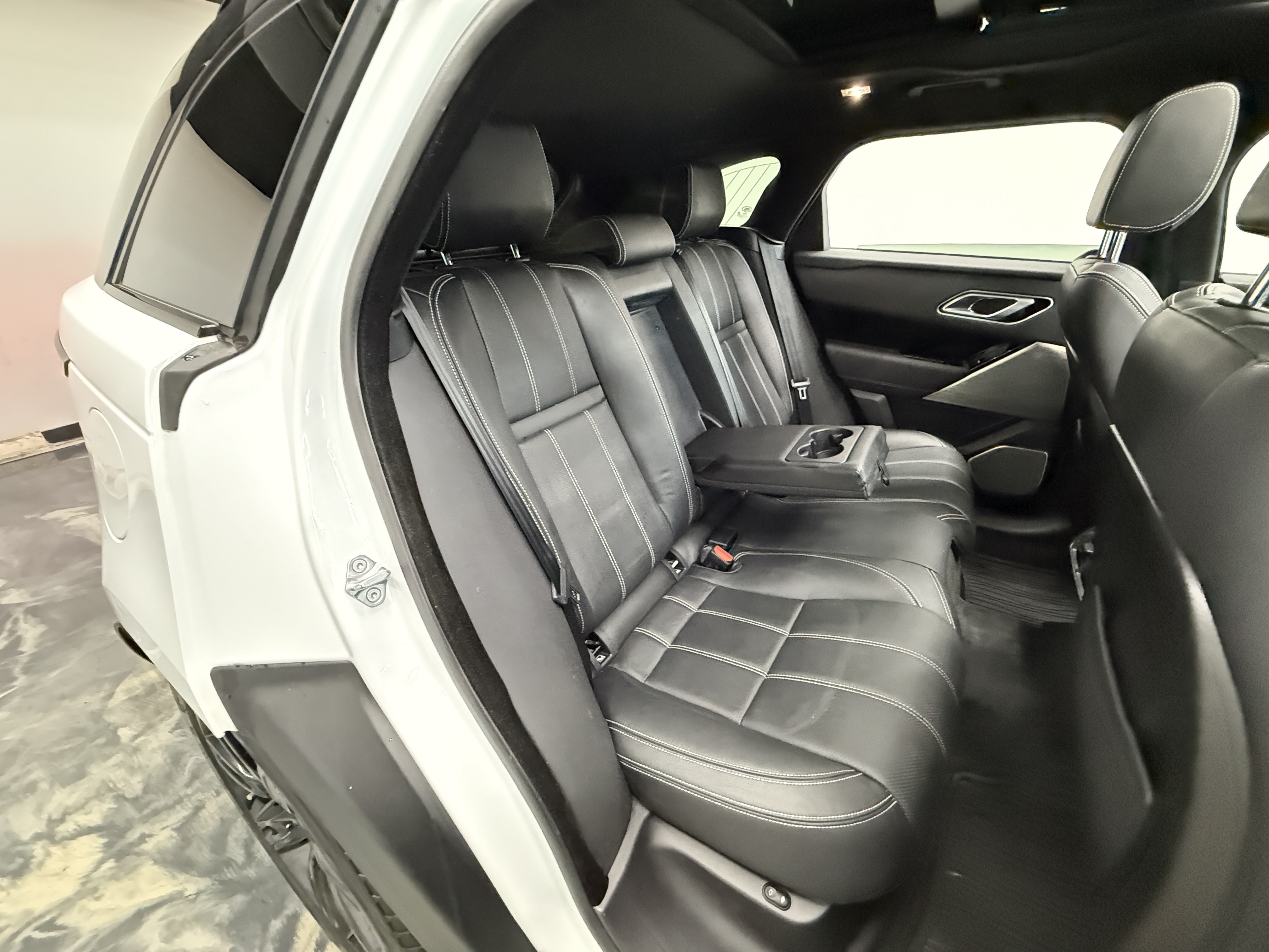 Used 2022 Land Rover Range Rover Velar S AWD/4WD image 23