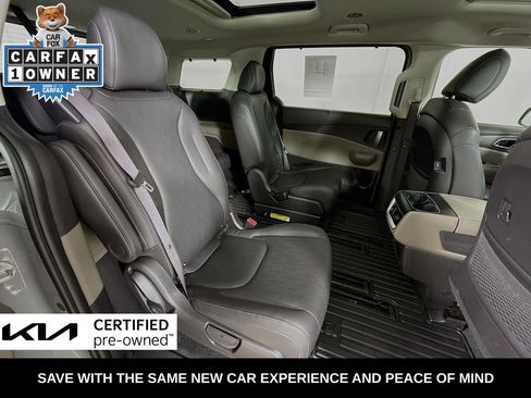 Used 2025 Kia Carnival SX image 32