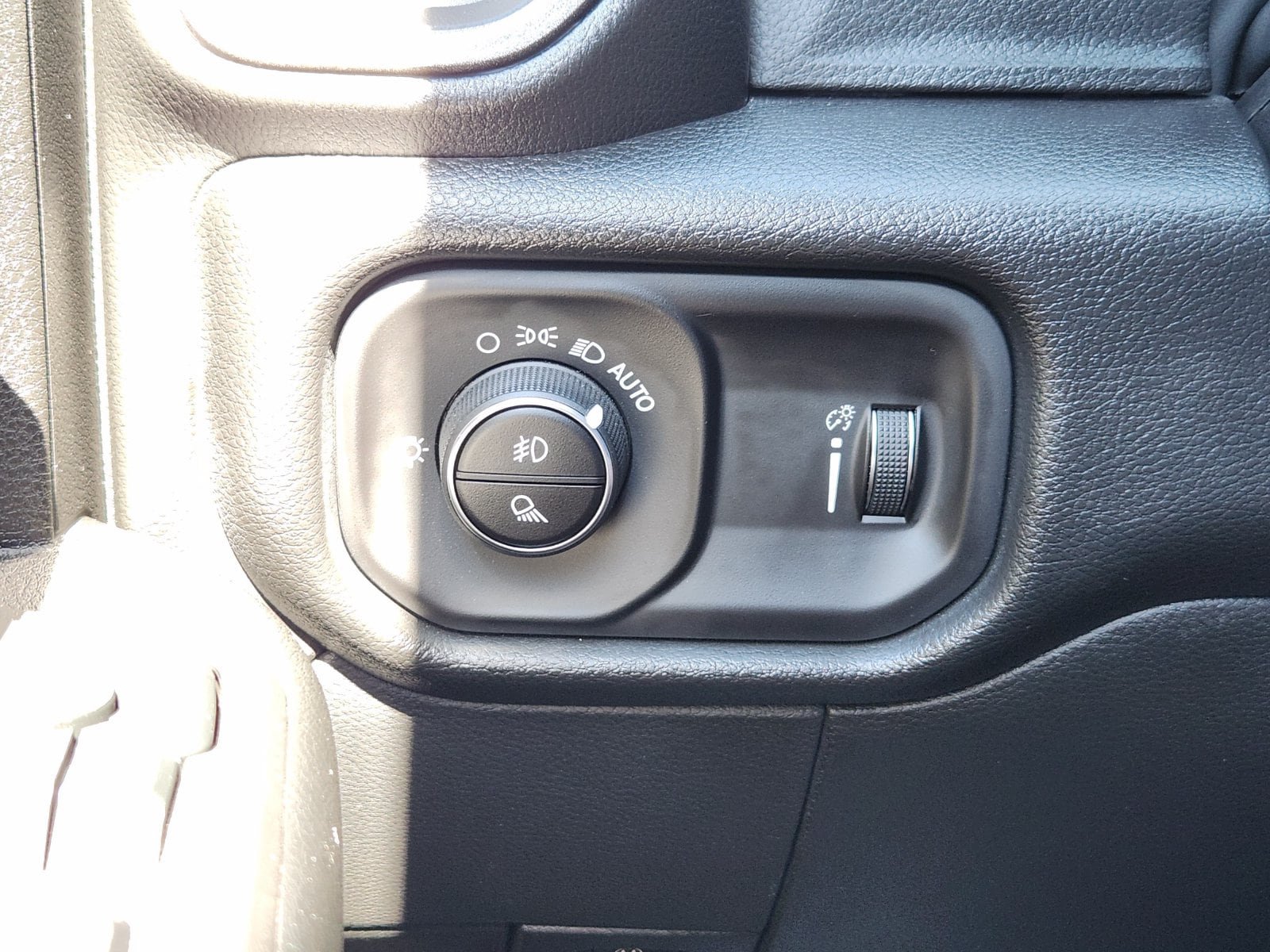 Used 2026 RAM 2500 Tradesman AWD/4WD image 32