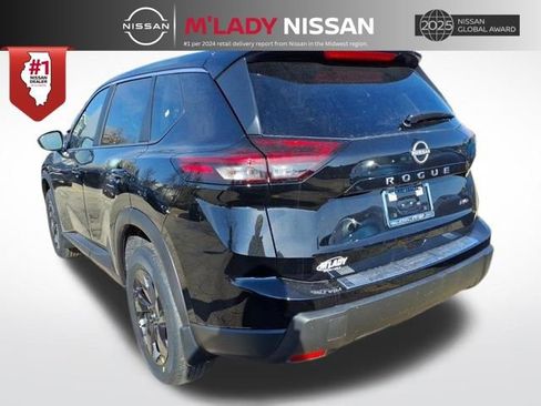 New 2026 Nissan Rogue SV image 5
