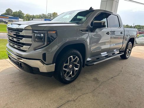 Used 2026 GMC Sierra 1500 SLE AWD/4WD image 4