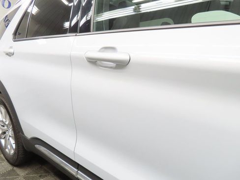 Used 2025 Ford Explorer Platinum image 31