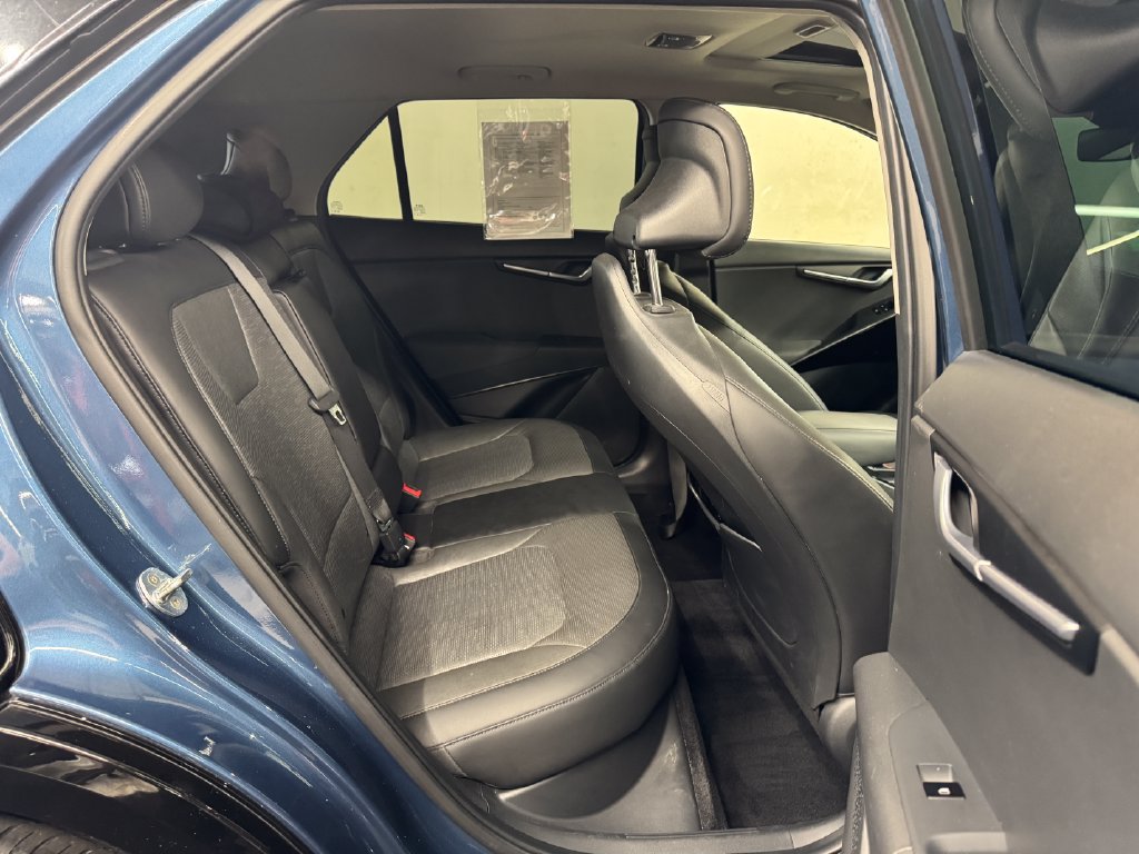 Used 2023 Kia Niro SX Touring FWD image 16