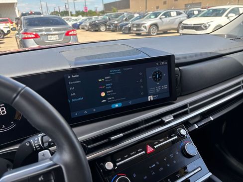 Used 2025 Hyundai Santa Fe SEL image 21