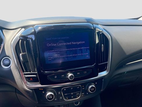 Used 2021 Chevrolet Traverse Premier w/ Redline Edition FWD image 13