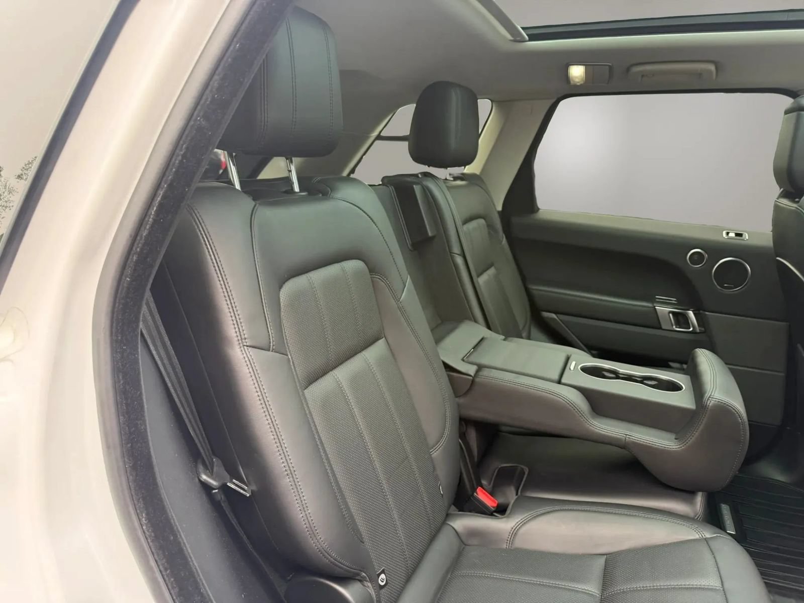 Used 2019 Land Rover Range Rover Sport HSE AWD/4WD image 51