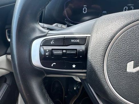 Used 2023 Kia Sportage EX FWD image 18