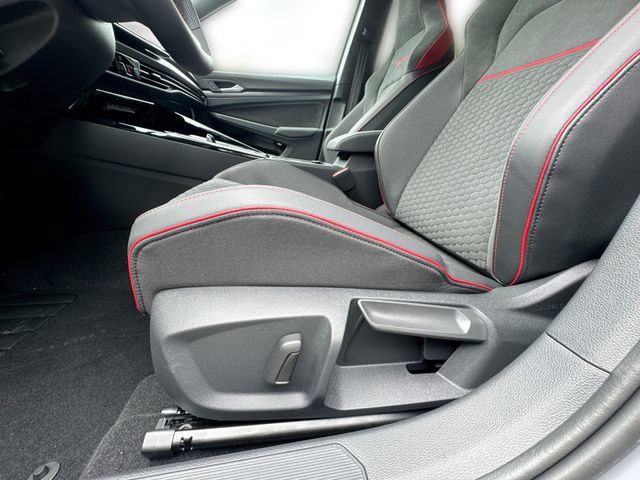 New 2026 Volkswagen GTI SE FWD image 14