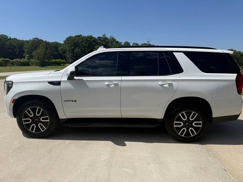Used 2021 GMC Yukon AT4 AWD/4WD image 2