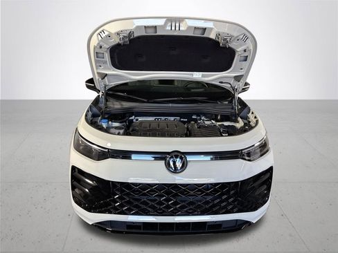 New 2026 Volkswagen Tiguan SE R-Line AWD/4WD image 22