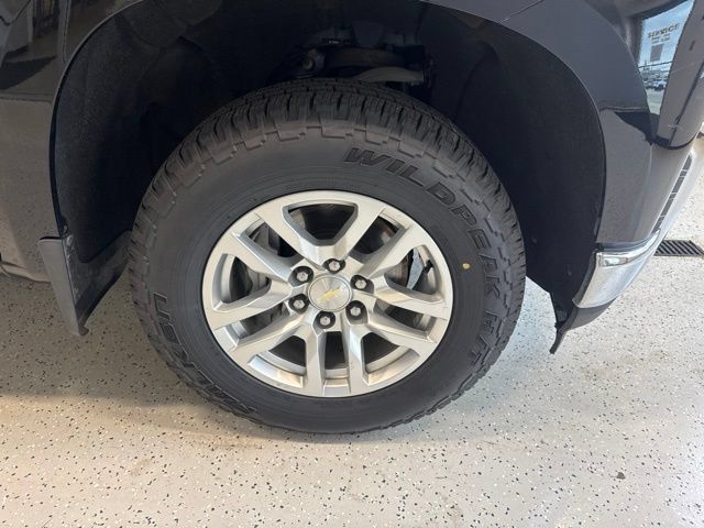Used 2019 Chevrolet Silverado 1500 LT w/ All-Star Edition AWD/4WD image 10