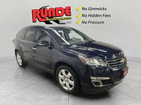 Used 2017 Chevrolet Traverse LT w/ Style and Technology Package AWD/4WD image 6