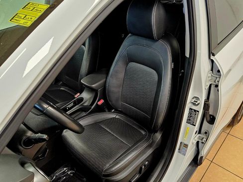 Used 2020 Hyundai Kona Ultimate image 9